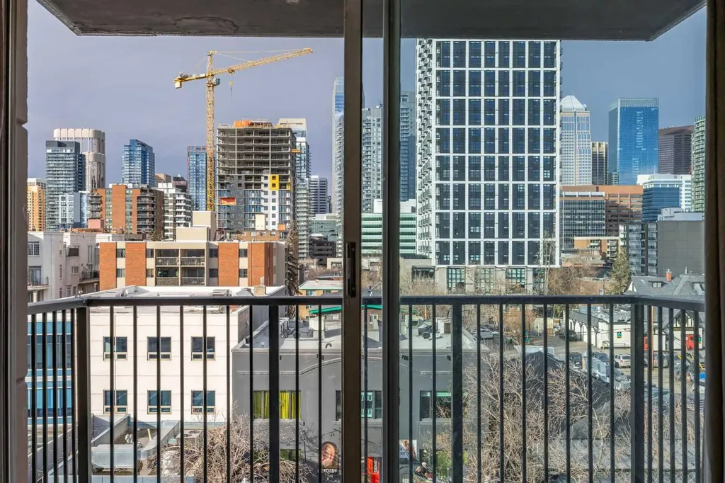 519 17 Avenue SW Calgary AB T2S 0A9