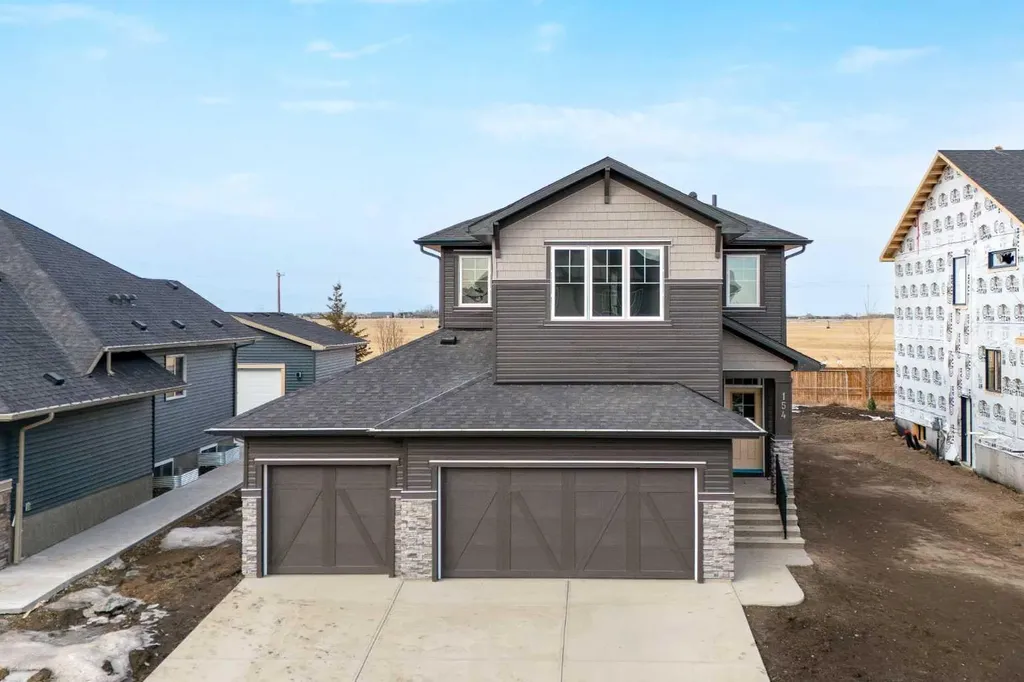 154 Northern Lights Crescent Langdon AB T0J 1X2