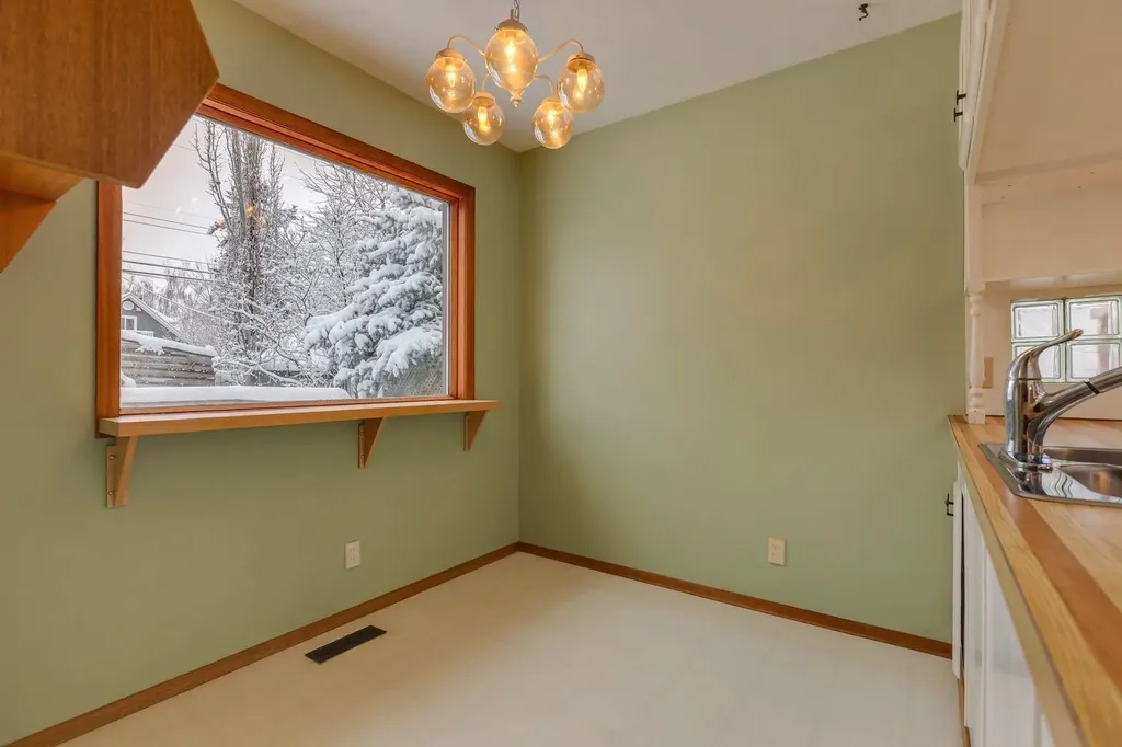 77 Elma Street W Okotoks AB T1S 1J8
