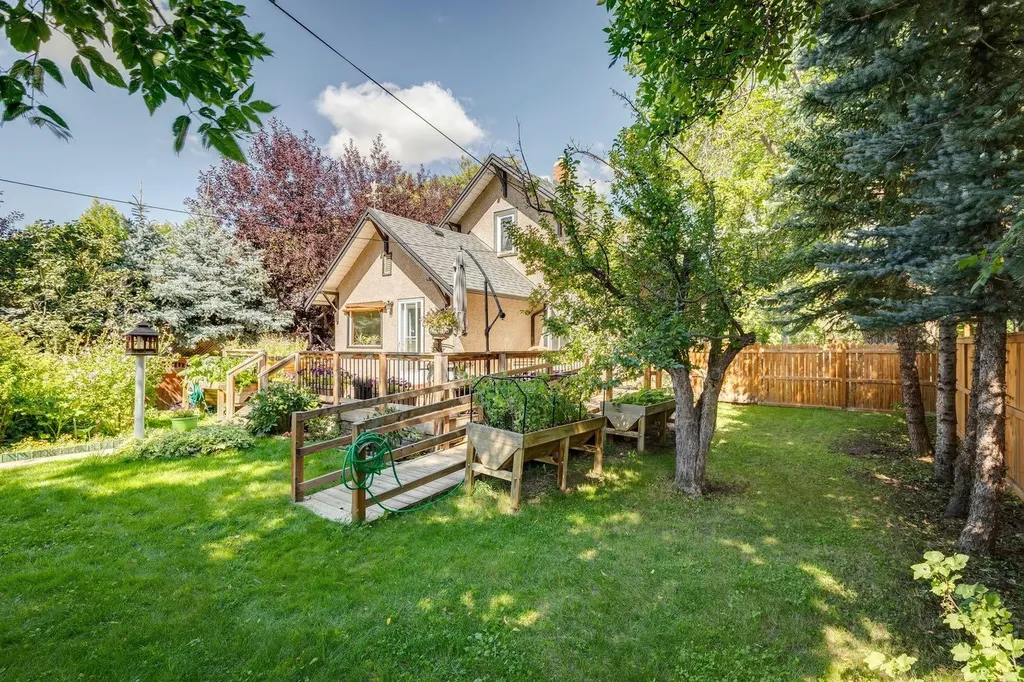 77 Elma Street W Okotoks AB T1S 1J8