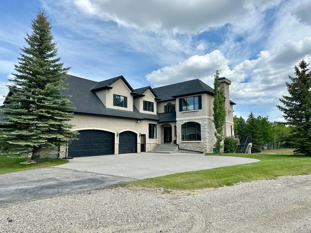 327 Rodeo Ridge Rural Rocky View County AB T3Z3G2