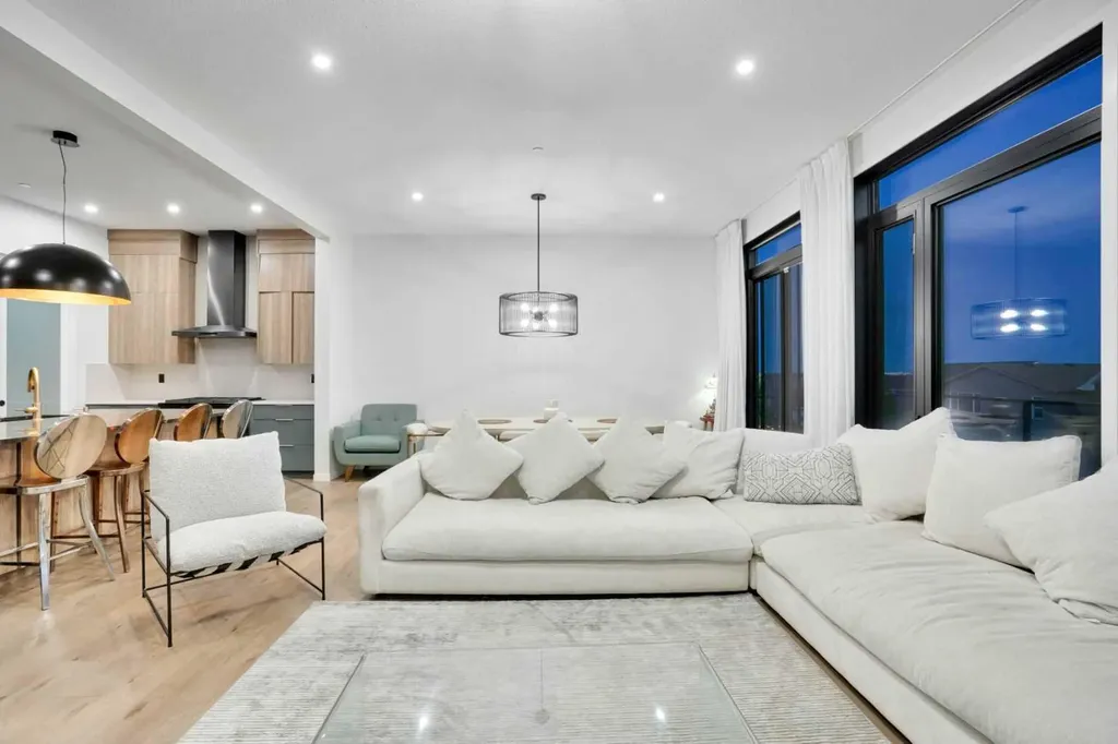 54 Calhoun Crescent NE Calgary AB T3P 1X8