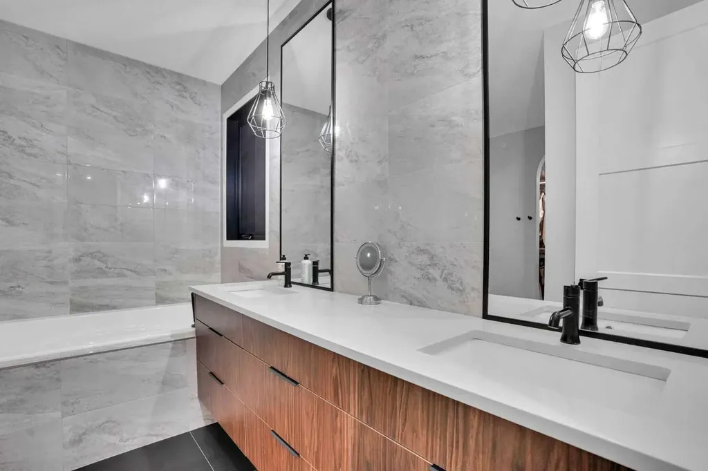 54 Calhoun Crescent NE Calgary AB T3P 1X8