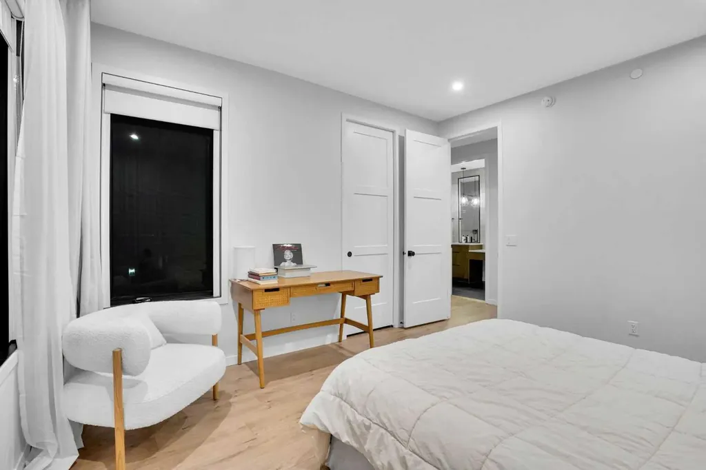 54 Calhoun Crescent NE Calgary AB T3P 1X8
