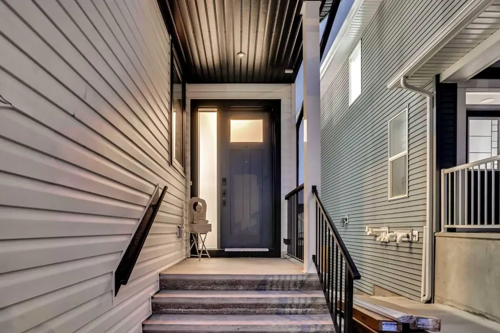 54 Calhoun Crescent NE Calgary AB T3P 1X8