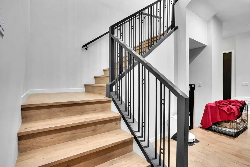 54 Calhoun Crescent NE Calgary AB T3P 1X8