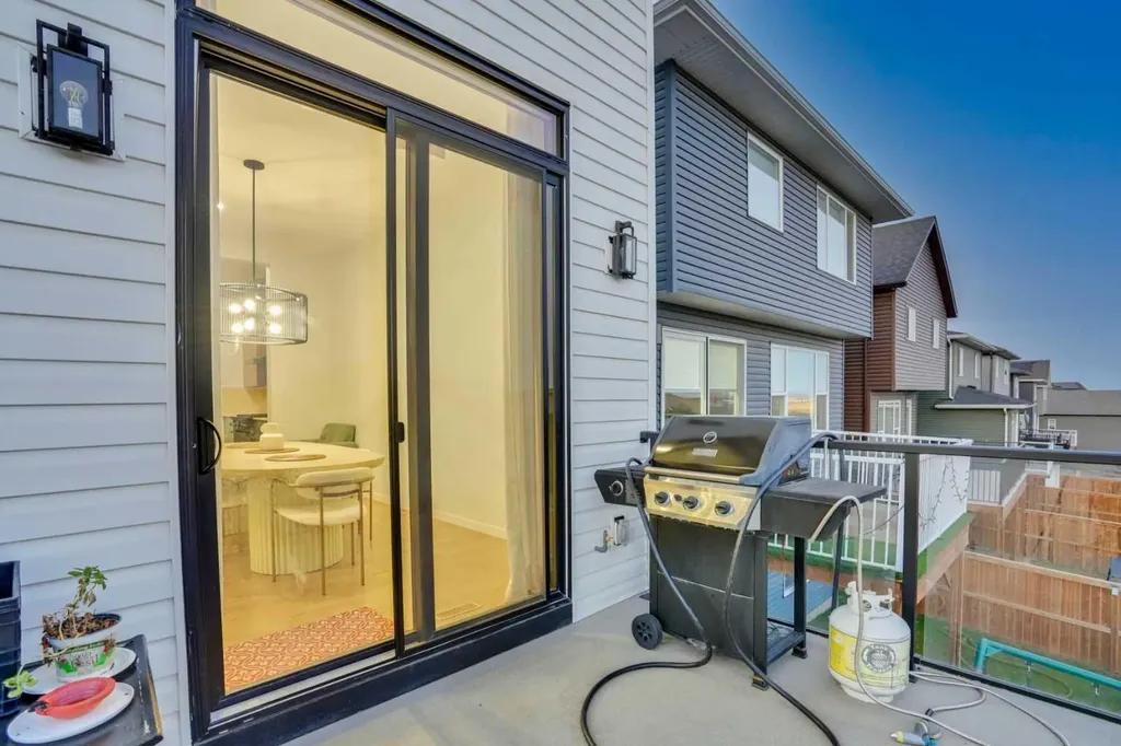 54 Calhoun Crescent NE Calgary AB T3P 1X8