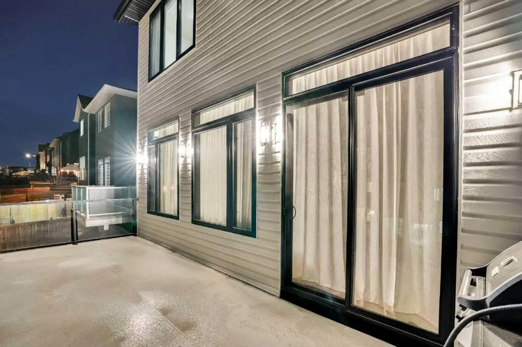 54 Calhoun Crescent NE Calgary AB T3P 1X8