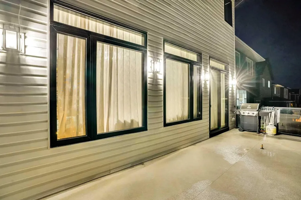 54 Calhoun Crescent NE Calgary AB T3P 1X8