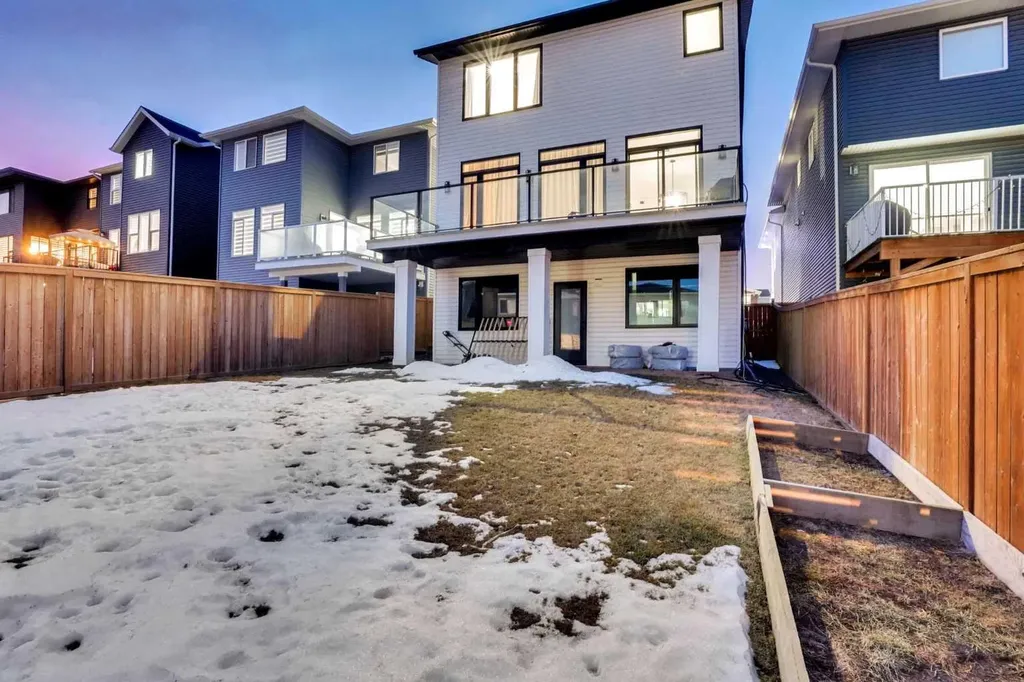 54 Calhoun Crescent NE Calgary AB T3P 1X8