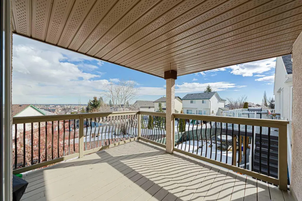 20 Somerset Drive SW Calgary AB T2Y 3C3