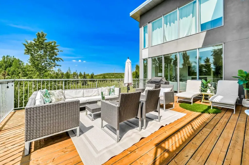 24008 241 Avenue E Rural Foothills County AB T1S 4B8