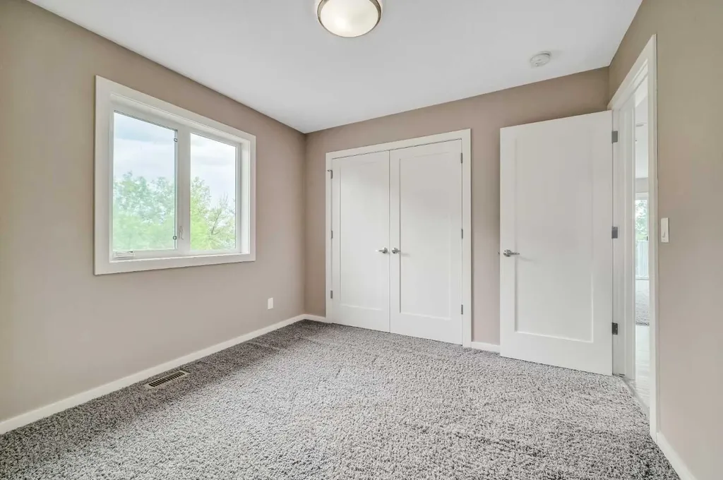 24008 241 Avenue E Rural Foothills County AB T1S 4B8