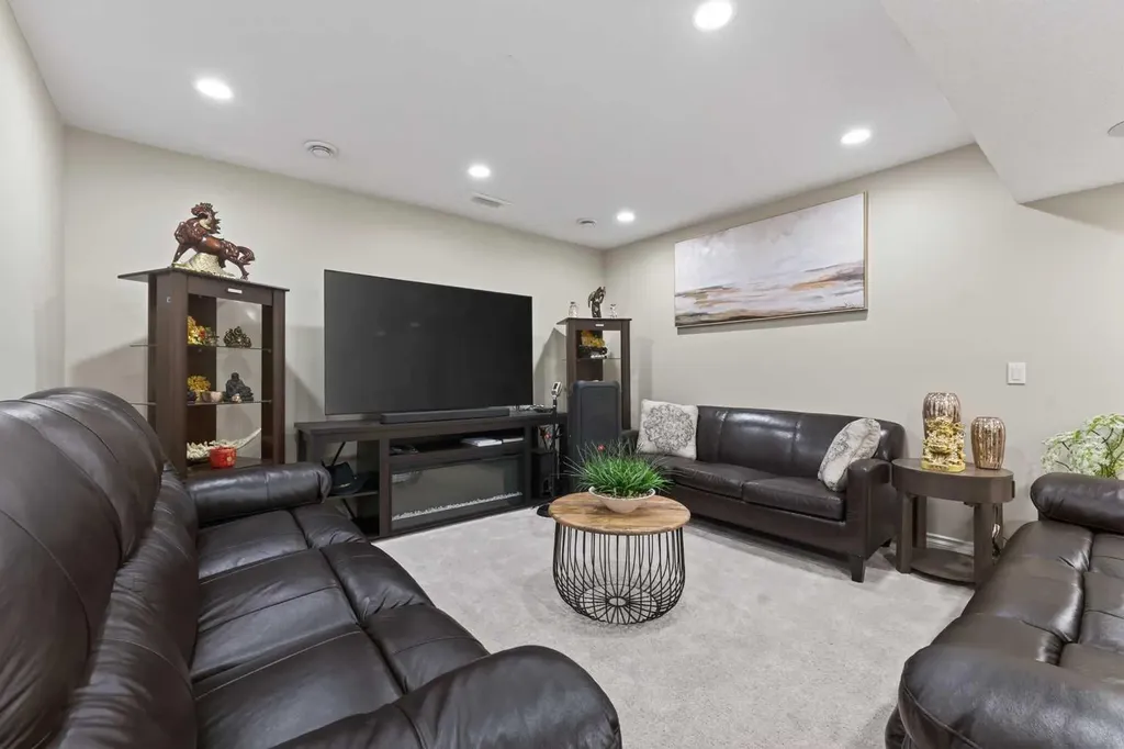 673 Marina Drive Chestermere AB T1X0S3