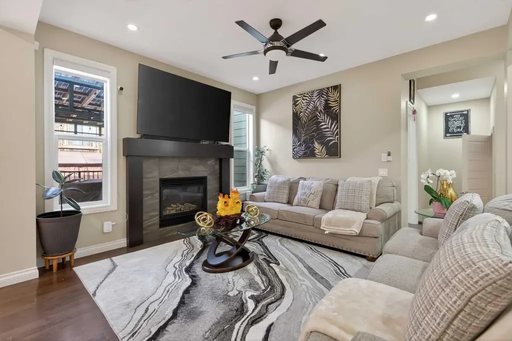 673 Marina Drive Chestermere AB T1X0S3