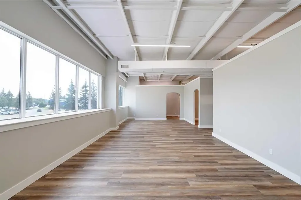 5116 52 Street Red Deer AB T4N 6Y4