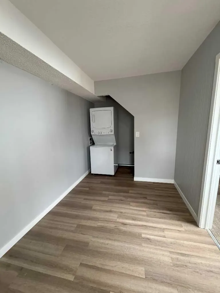 10021 106 Avenue Grande Prairie AB T8V 1J6