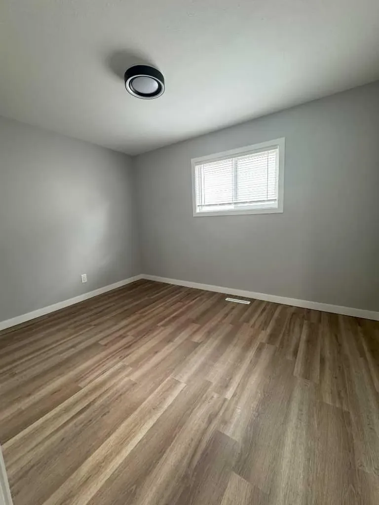 10021 106 Avenue Grande Prairie AB T8V 1J6