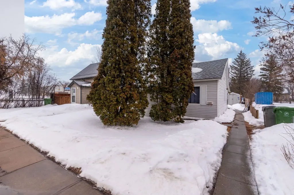 5305 49 Avenue Lloydminster SK S9V0V2