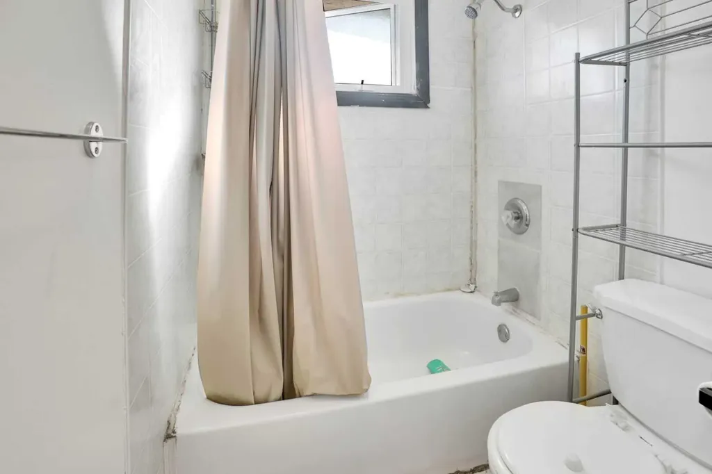 4764 Rundlewood Drive NE Calgary AB T1Y 2P1