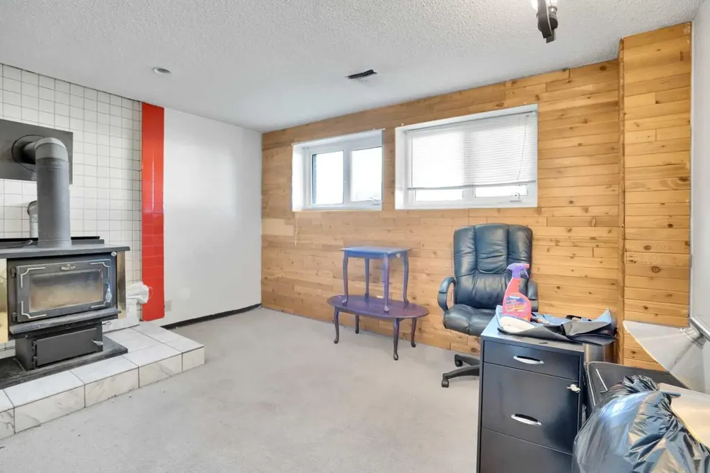 4764 Rundlewood Drive NE Calgary AB T1Y 2P1