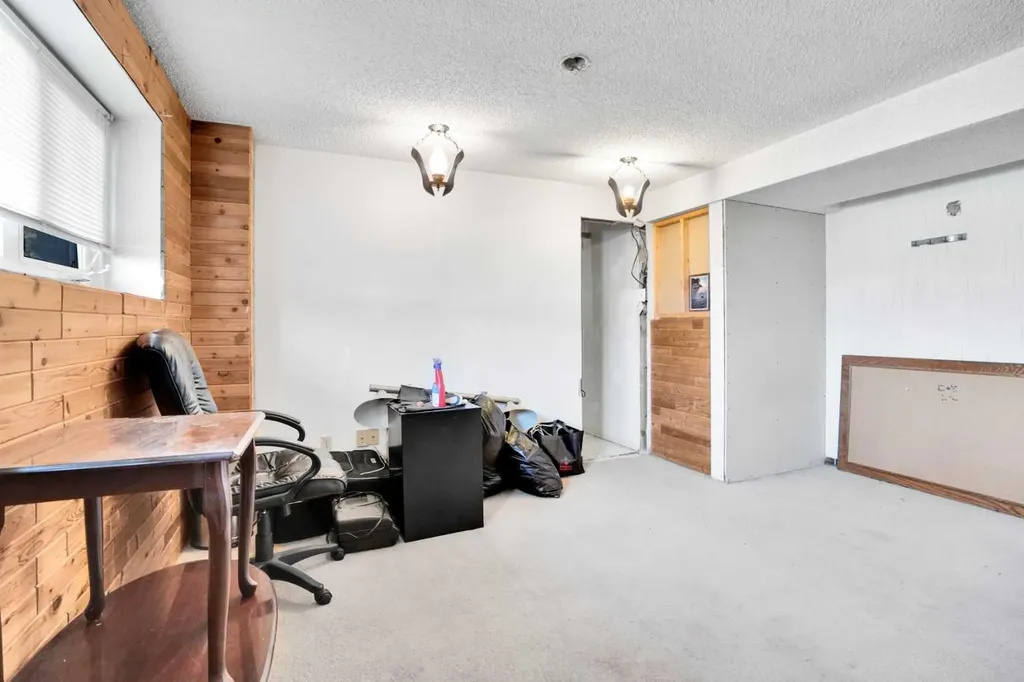 4764 Rundlewood Drive NE Calgary AB T1Y 2P1