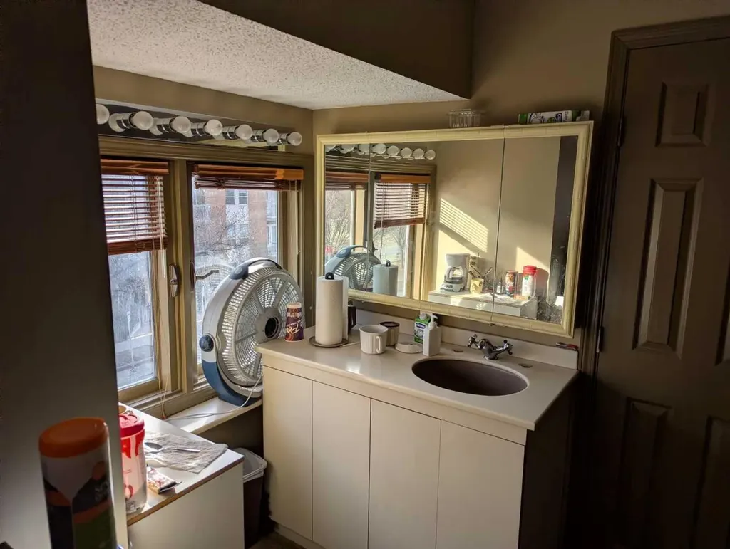 1401 2 Street SW Calgary AB T2R 0W7