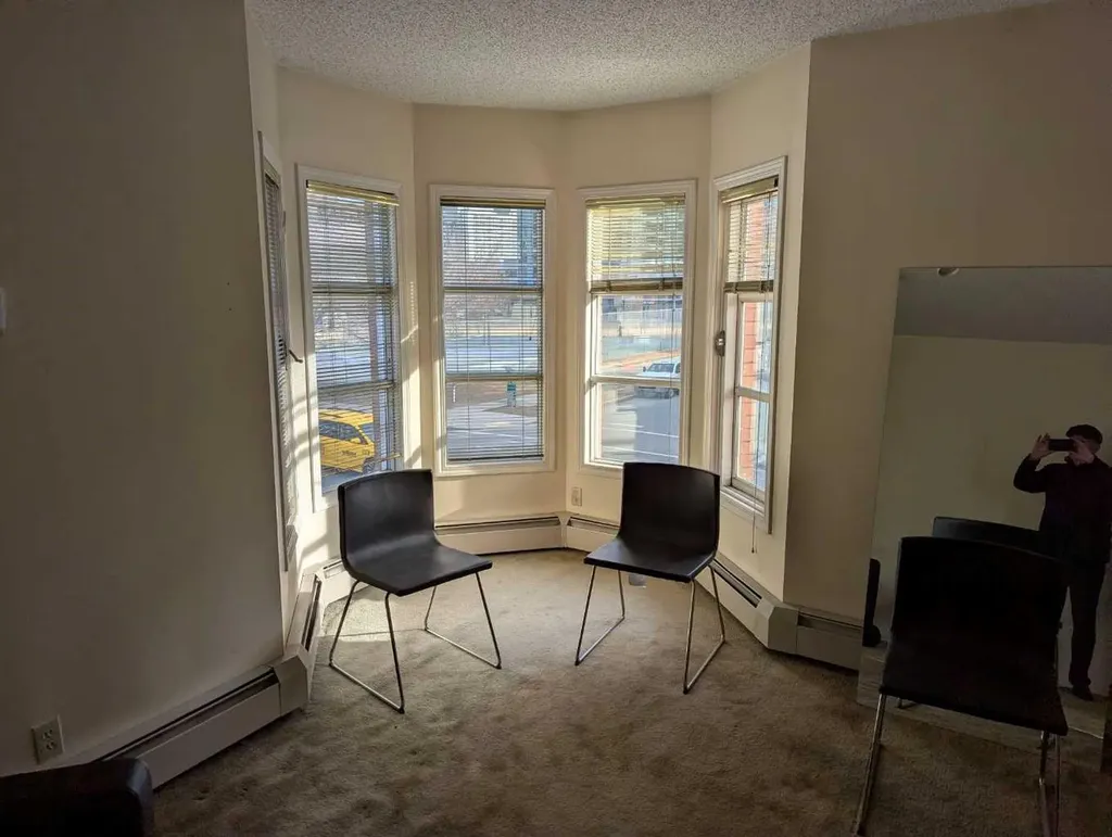 1401 2 Street SW Calgary AB T2R 0W7