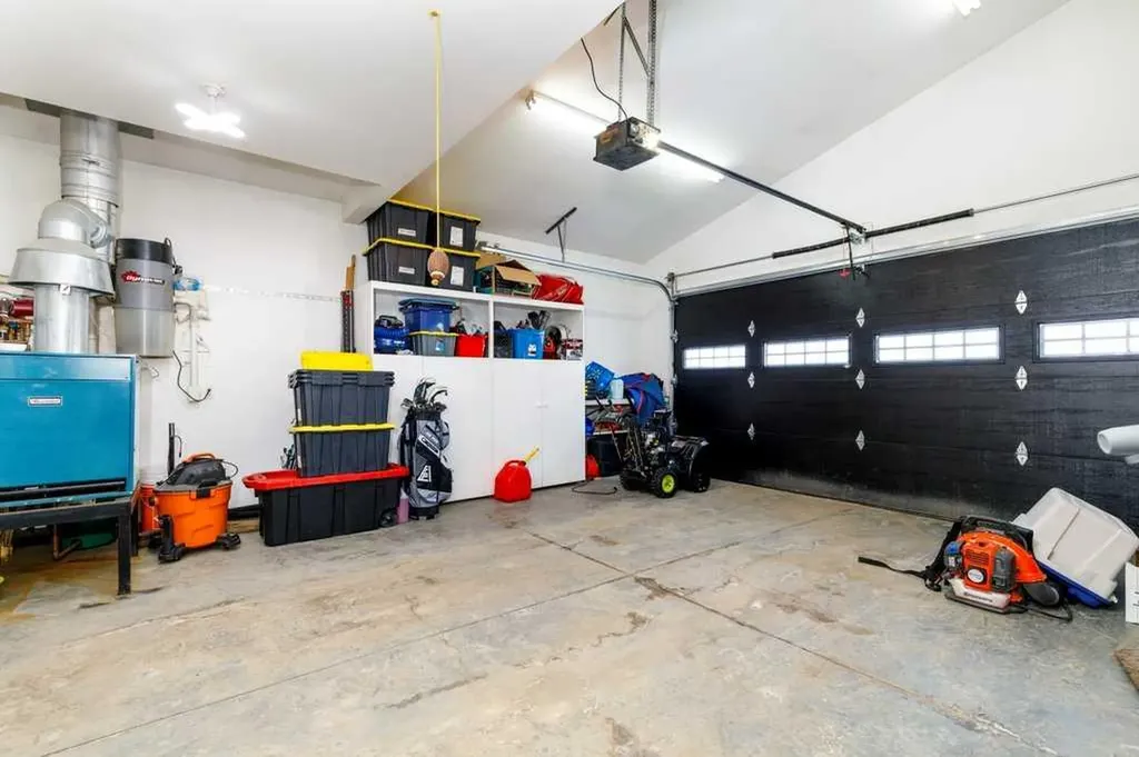 85 Oberlin Avenue Red Deer AB T4N 4X1
