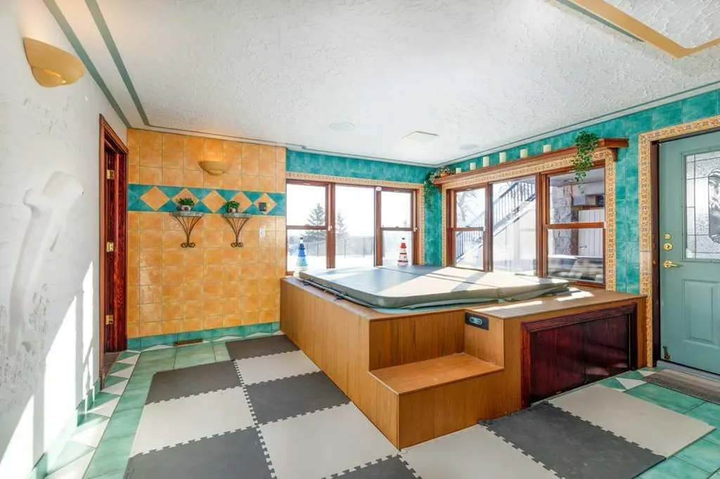 85 Oberlin Avenue Red Deer AB T4N 4X1