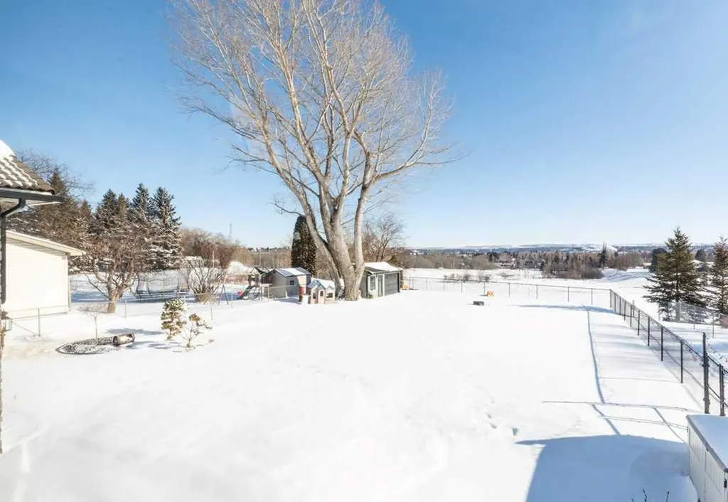 85 Oberlin Avenue Red Deer AB T4N 4X1