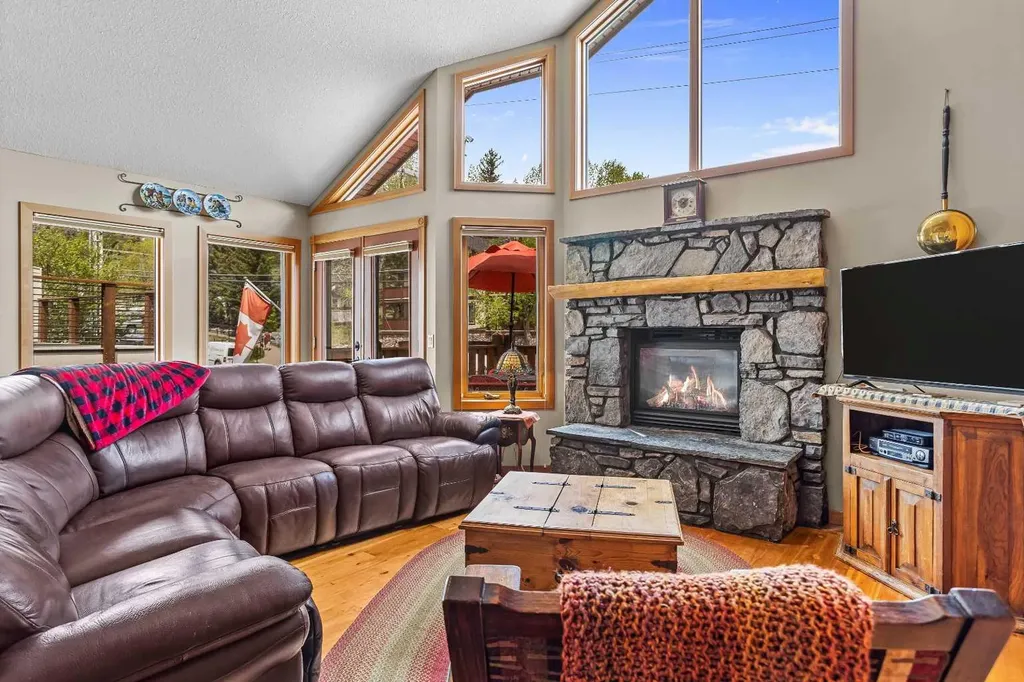 243 Three Sisters Drive Canmore AB T1W2M4