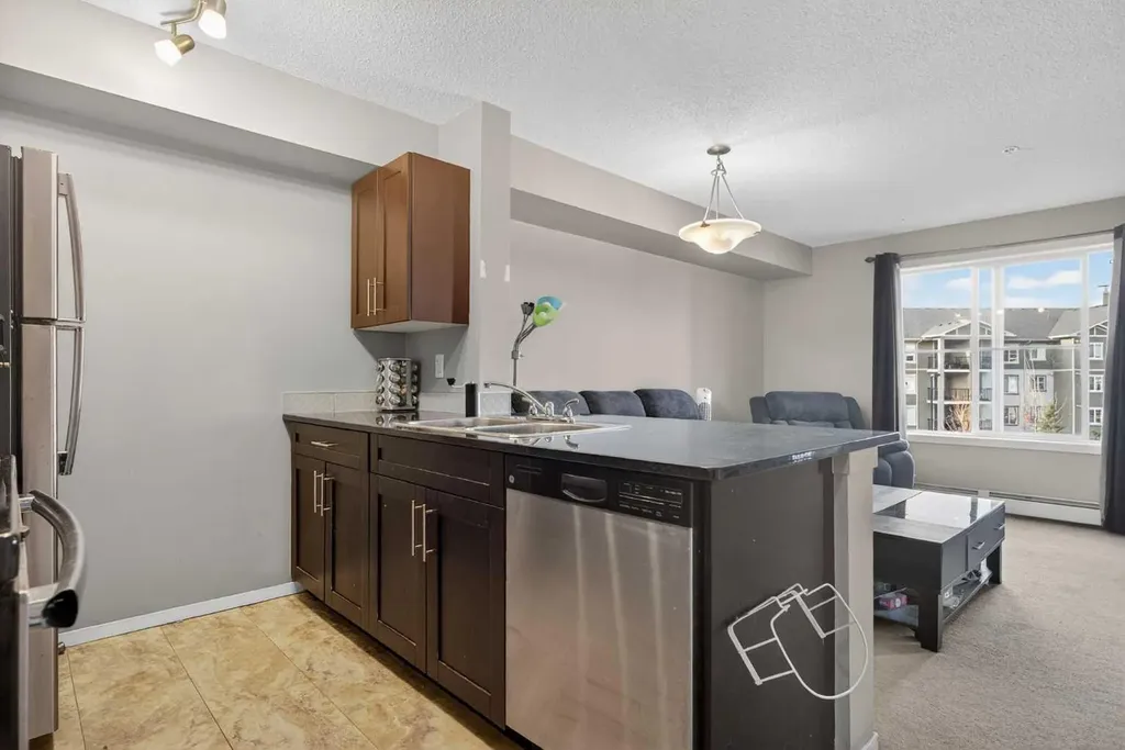 18122 77 Street Edmonton AB T5Z 0N7