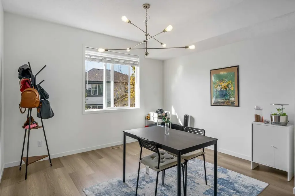 628 Copperstone Manor SE Calgary AB T2Z 5G4