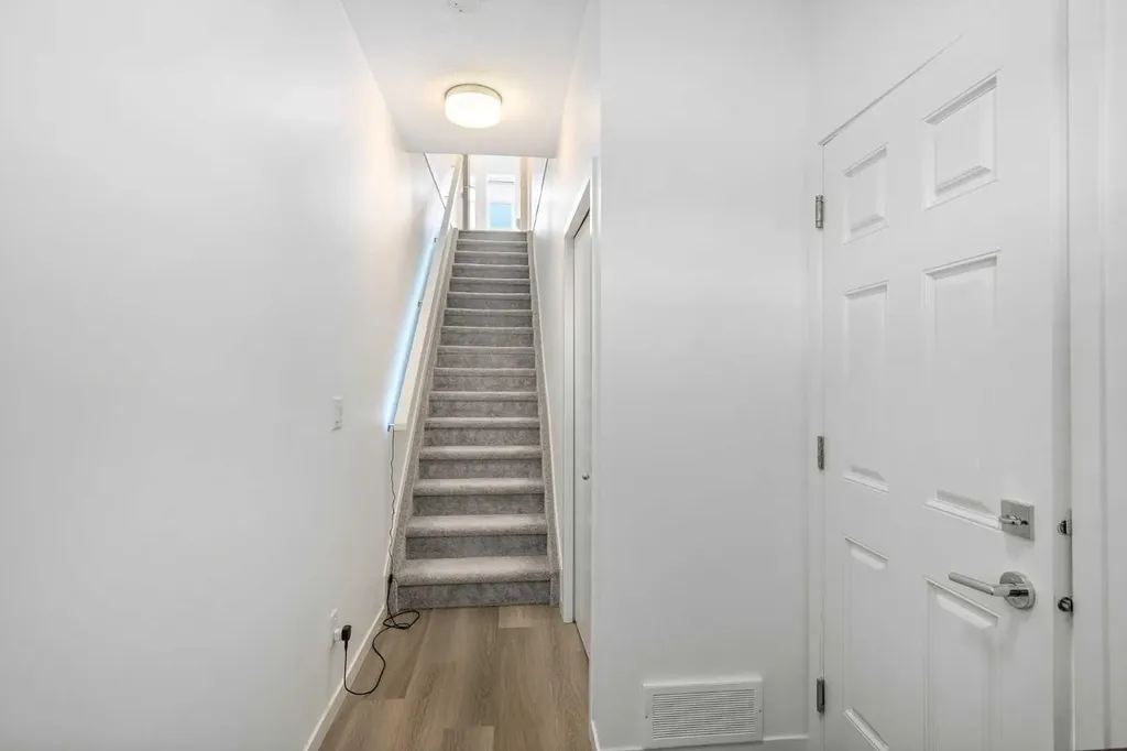 628 Copperstone Manor SE Calgary AB T2Z 5G4