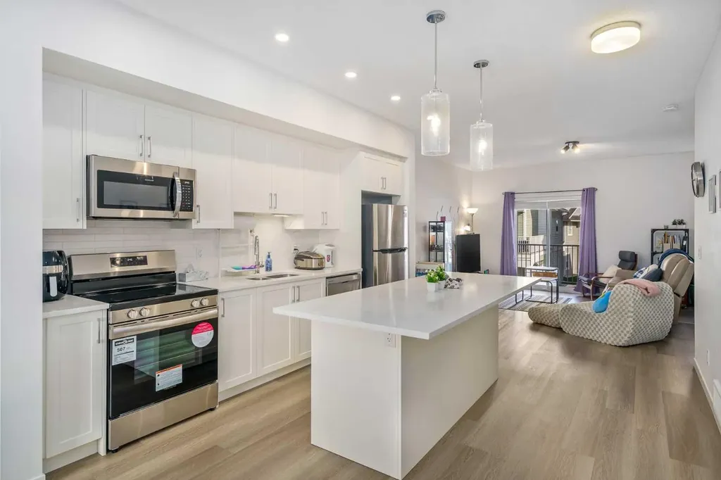 628 Copperstone Manor SE Calgary AB T2Z 5G4