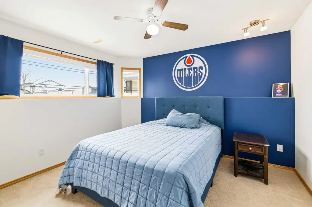 22 Mcdougall Close Penhold AB T0M 1R0