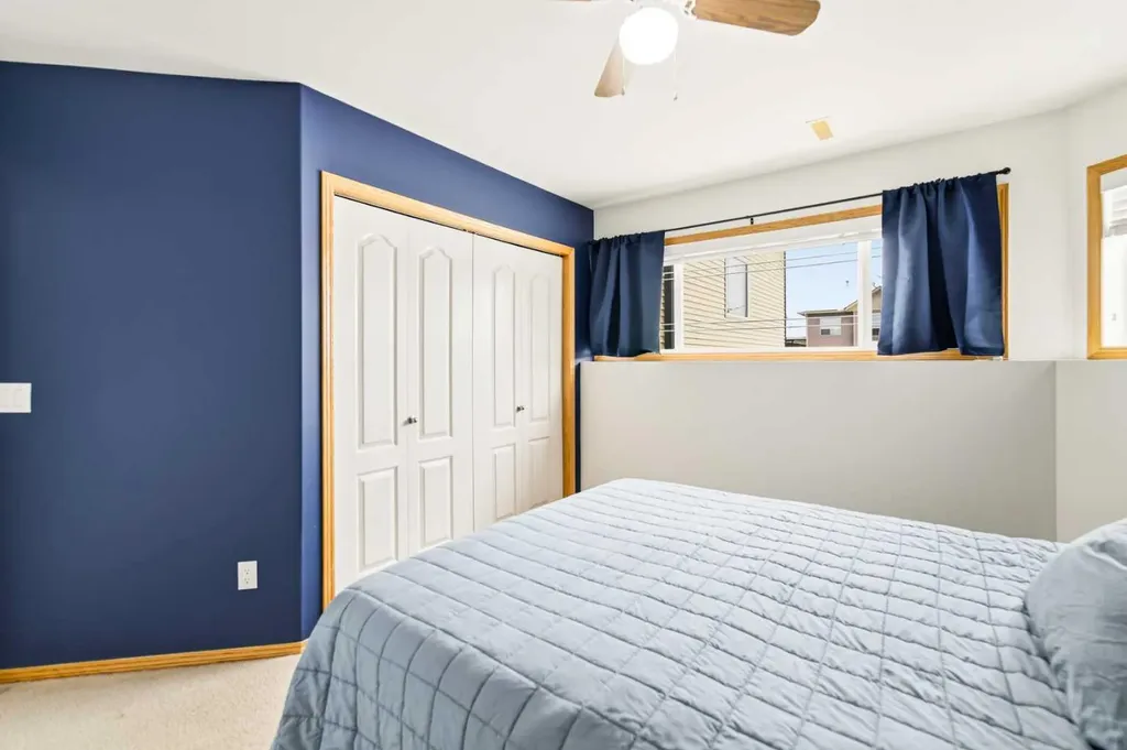 22 Mcdougall Close Penhold AB T0M 1R0
