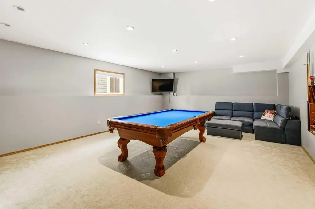 22 Mcdougall Close Penhold AB T0M 1R0