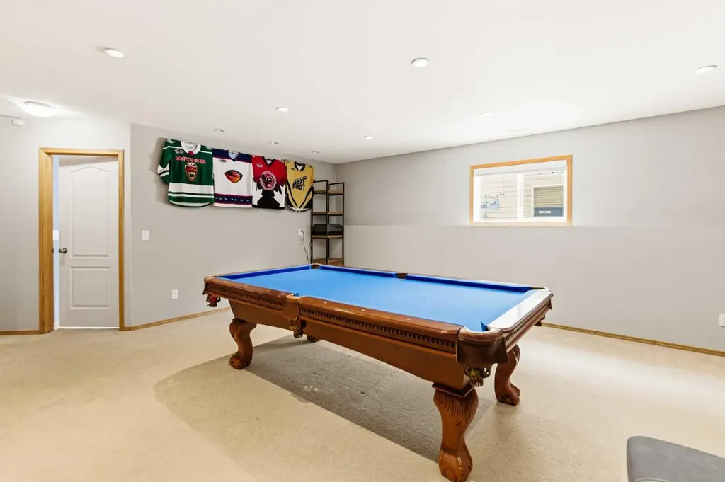 22 Mcdougall Close Penhold AB T0M 1R0