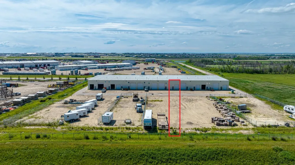 10322 74 Avenue Clairmont AB T8X 5A7