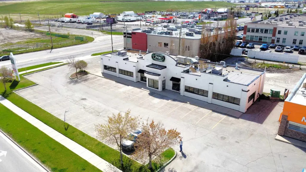 460 Erin Woods Drive SE Calgary AB T2G 3A5