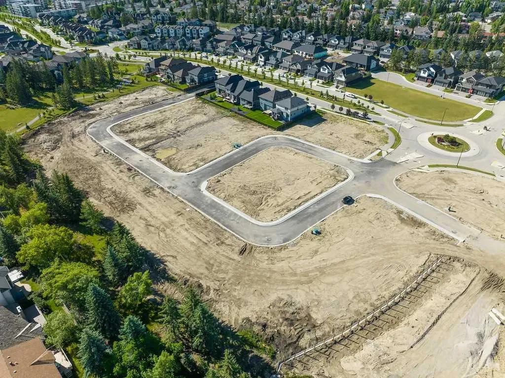 9 Shawnee Passage SW Calgary AB T2Y1G4