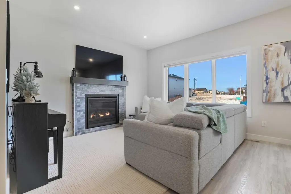 30 Palmer Circle Blackfalds AB T4M 0N7