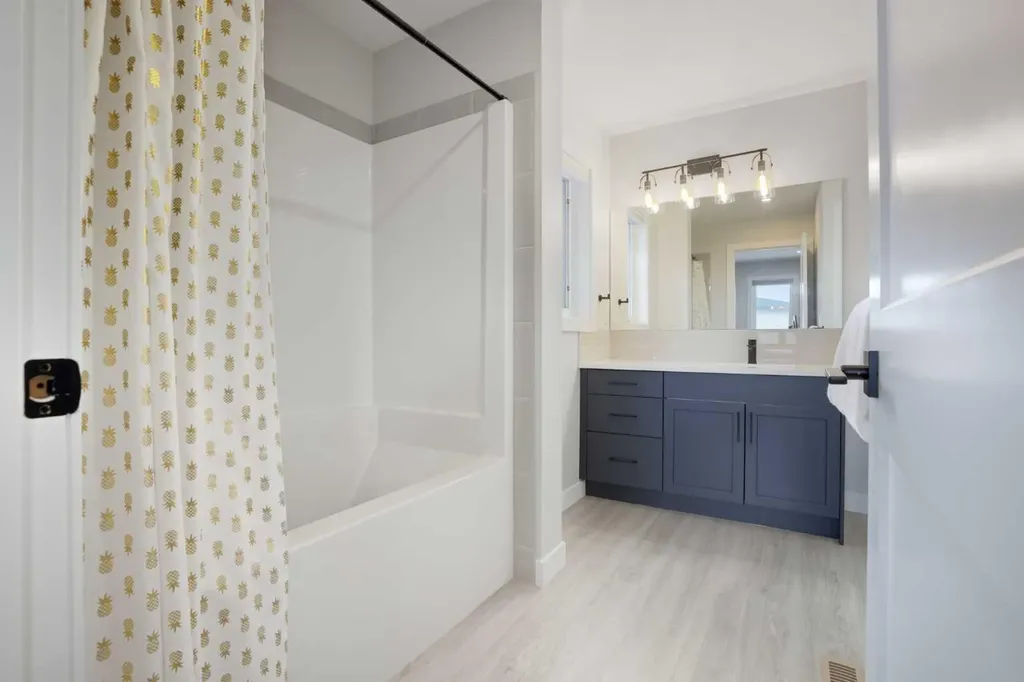 30 Palmer Circle Blackfalds AB T4M 0N7