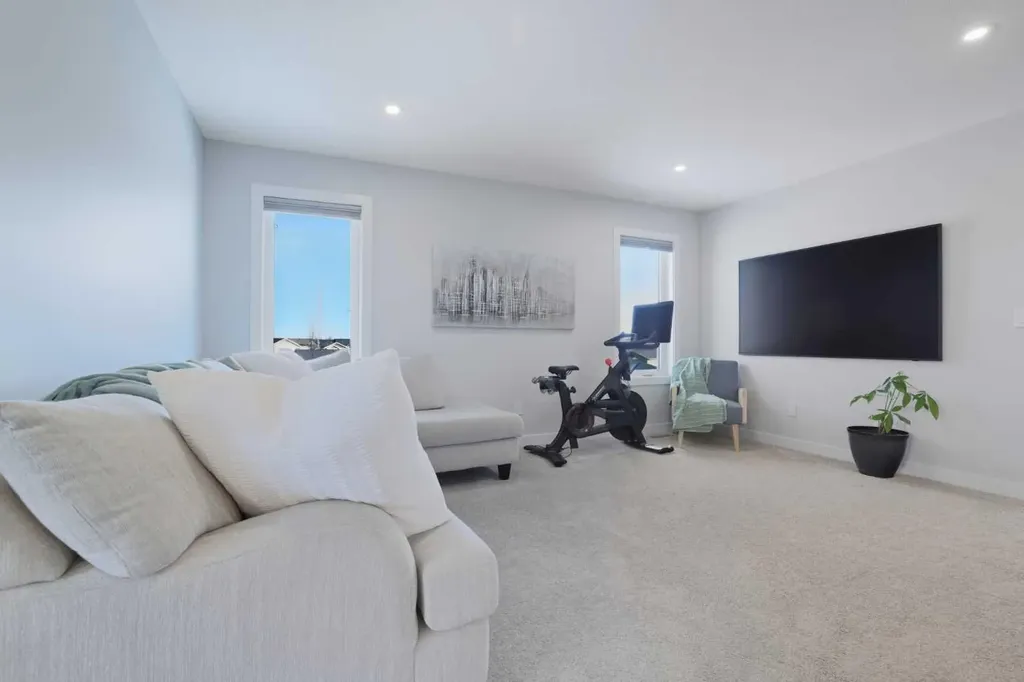 30 Palmer Circle Blackfalds AB T4M 0N7