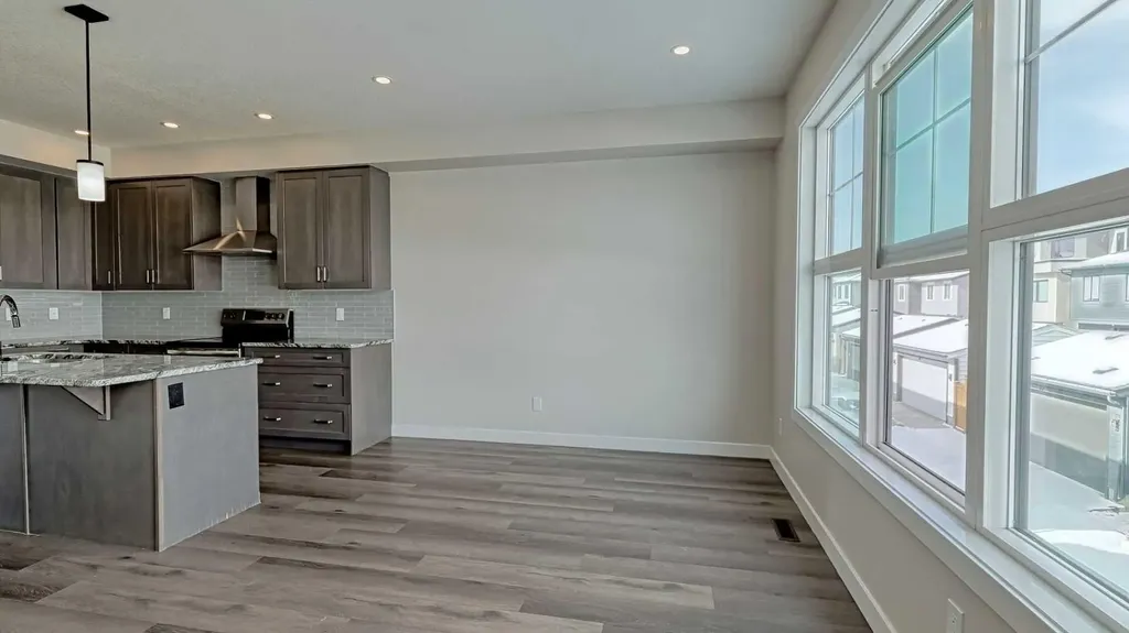 282 Alpine Avenue SW Calgary AB T2Y 0R8