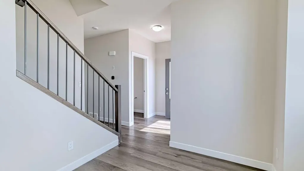 282 Alpine Avenue SW Calgary AB T2Y 0R8