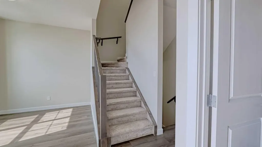 282 Alpine Avenue SW Calgary AB T2Y 0R8