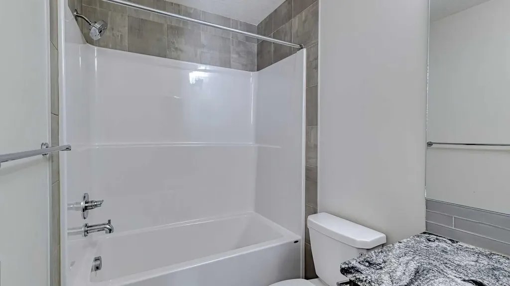 282 Alpine Avenue SW Calgary AB T2Y 0R8